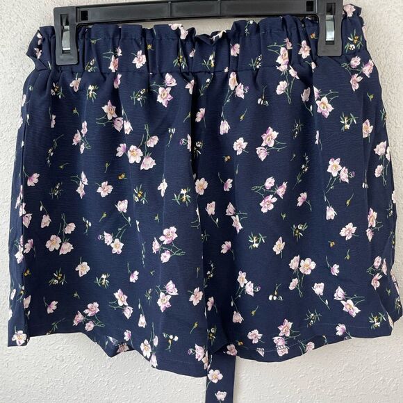 Romwe Navy Blue Floral Shorts Size L EUC - Picture 2 of 5
